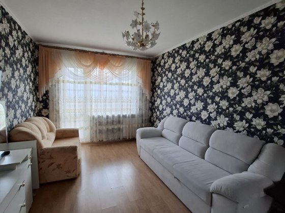 Здам 2-х кімнатну квартиру  Виноградар  Варшавський квартал Киев