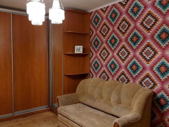 Здам 1-кім. квартиру вул. Північна 36 метро Героїв Дніпра з ремонтом Киев