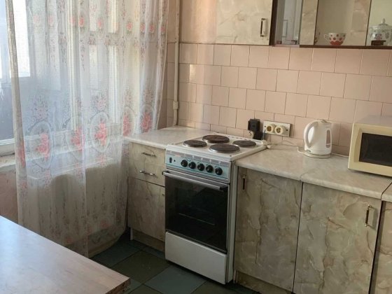 сдам 1-к.квартиру с мебелью и техникой, метро Оболонь Киев