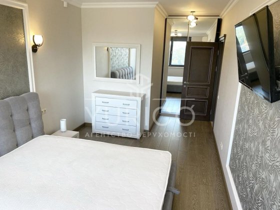 Антоновича 74. ЖК NEW YORK. Олімпійська. Палац Україна