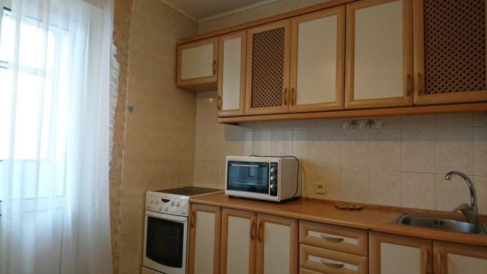 Оренда 1-к квартира, вул. Миропільська, 25 (метро Чернігівська / Дарниця). Ринок Юність. - фото 1