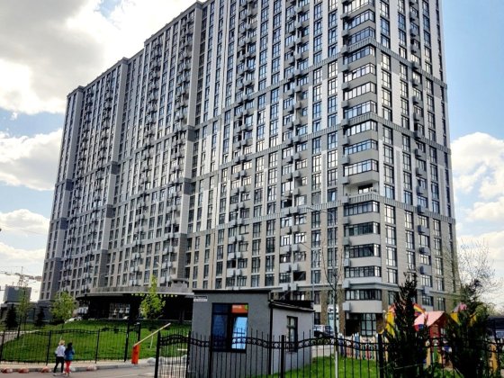 3к, Печерськ, Кахі Бендукідзе 2, генератор, метро Звіринецька 5 хвилин