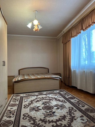 Оренда 2-х ком квартира м.Печерськ бульвар Леі Українки 24-б - фото 1