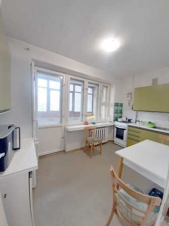 Здам 1-ну квартиру, м Лівобережна, вул. Окіпної, 3-В, газова плита - фото 1