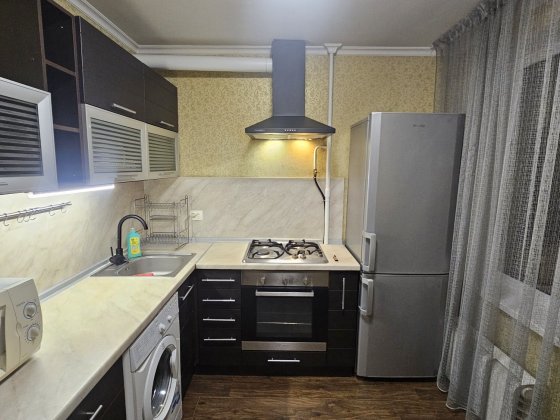 Сдам 1-кімнатну Русанівка! Метро Лівобережна 10 хв