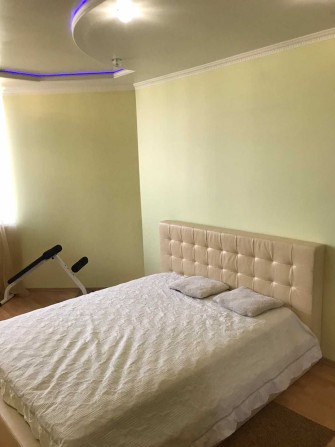 Від власника оренда 3-кім квартири / вул. Княжий Затон 21 - фото 1