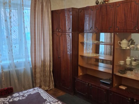 Сдам квартиру від власника біля метро