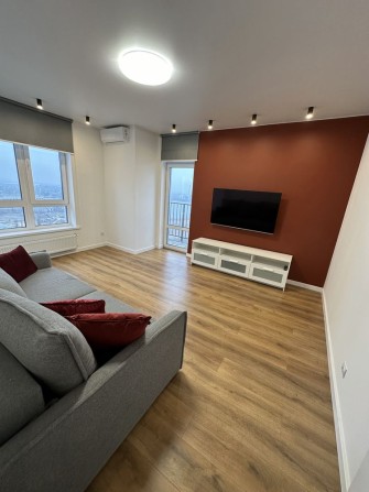 ЖК Метрополія, метро Вирлиця 5 хв, ремонт, видова - фото 1