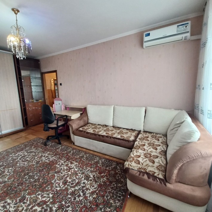 Оренда 2х.квартириМикільсько-Слобідська,6/2 М.Лівобережна - фото 1