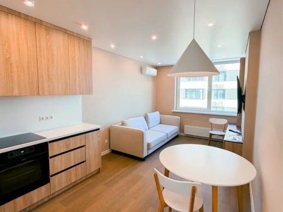 Без%, Всеволода Змиенка 34/21 Киев