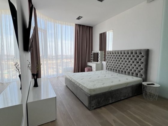 Оренда / Квартира  Київ, Печерський район, вул. Андрія Верхогляда