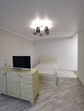 Здам 1кiмн квартиру на Русанiвцi, Ентузiастiв 29 - фото 1