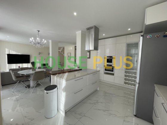 Оренда VIP-Пентхаусу з терасою Комфорт Таун Comfort Town Київ