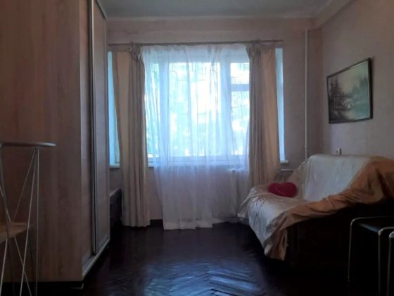 Сдам двух кімнату квартиру Павла Тичини 12а

Павла Тичини прос Киев