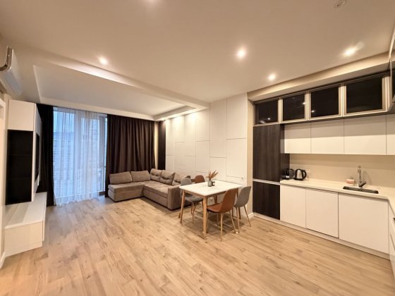 Сдам простору 1к! ЖК Royal tower Саксаганського 37к / Tetris hall