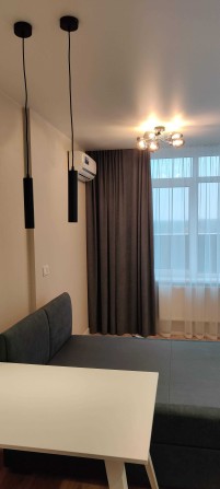 1к квартира студия новый дом метро 200м генератор - фото 1