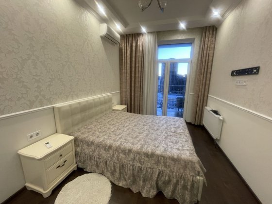 Оренда 2-к 50м2 студія Французскій Квартал Саперне Поле