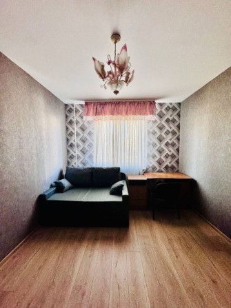 3кім Ахматової метро Позняки - фото 1