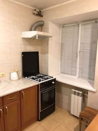 Оренда 1-к, Печерський район, метро Звіринецька, вул. М. Бойчука 22 - фото 1