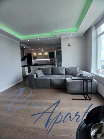 метро Лівобережна - фото 1