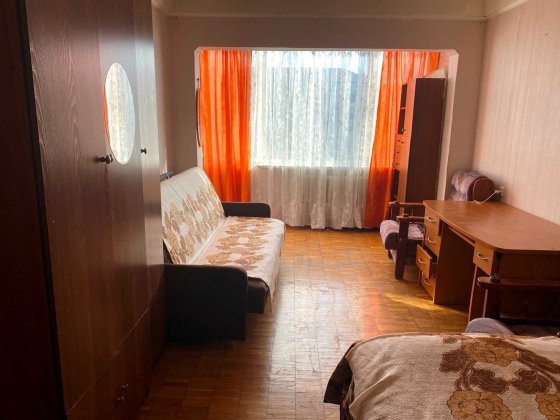 1-к квартира, м.Дарница Киев