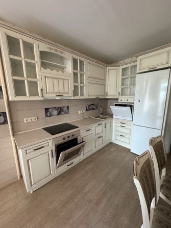 Оренда великої однокімнатної квартири в ЖК Комфорт Таун - фото 1