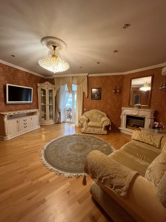 Здам СВОЮ 4 кімнатну квартиру біля м.Арсенальна, Маріїнський парк - фото 1