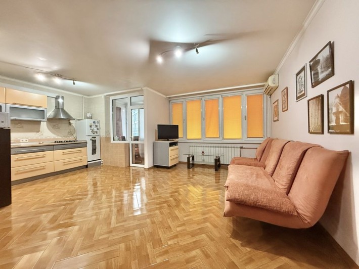 Оренда 2к. метро Кловська, Печерська, бул. Лесі Українки  7 - фото 1