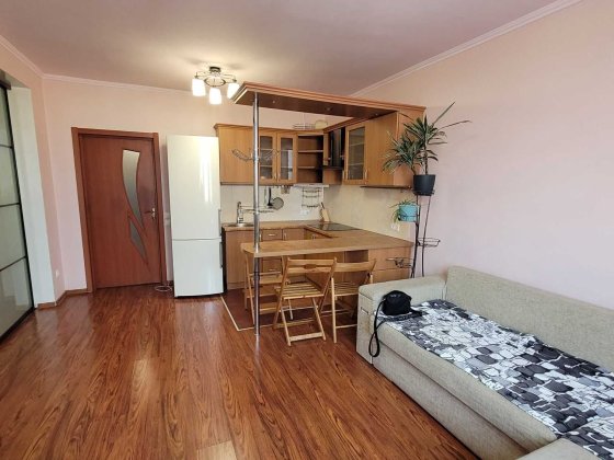 проспект Григоренка 22/20  метро Позняки 45 кв.м. Київ