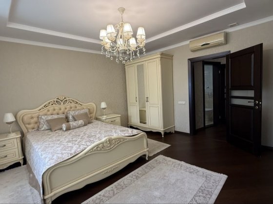 Без комісії агентства. Дніпровська набережна 23.