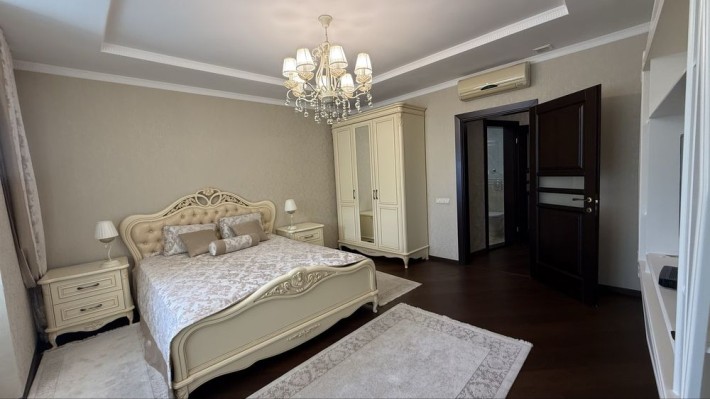 Без комісії агентства. Дніпровська набережна 23. - фото 1