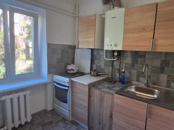 Аренда 3 раздельную квартиру проспект Науки 35