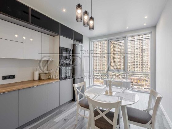 ТЦ Smart Plaza, МЕТРО 2к, вул. Левка Лук’яненка | ЖК Smart Plaza Київ