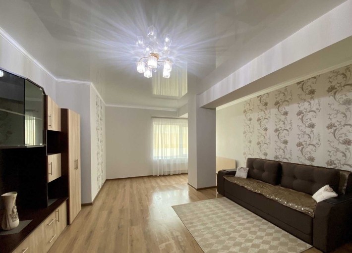 Студія на Подолі м.Контрактова площа - фото 1