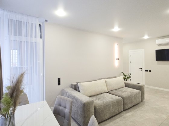 Варшавський  Оренда 65м2 - 10й поверх Без % АктуаЛьнА