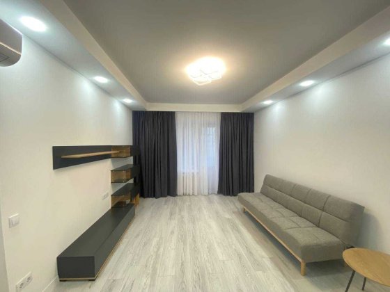 Оренда, центр, метро "Палац України" Б.Васильківська 112 Киев