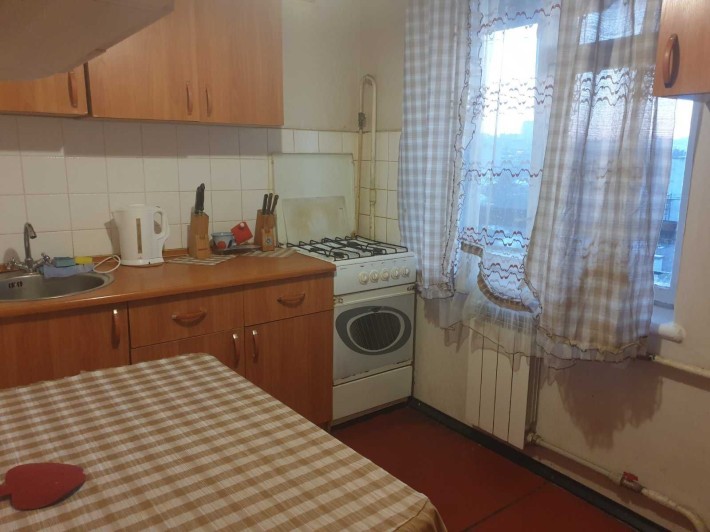 Оренда  3 кімнатноі  квартири  пр Бондарський 19 метро Почайна  є Газ - фото 1