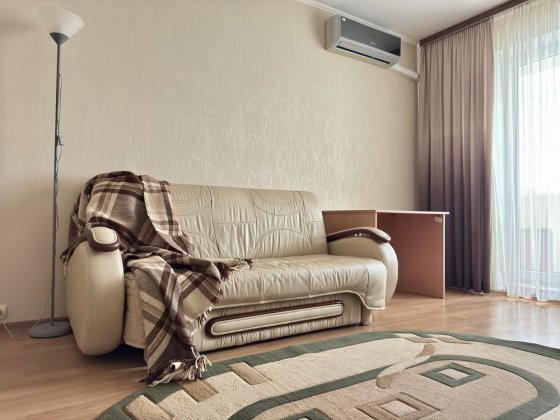 А. Кошиця,7  метро Позняки Осокорки Дарницький р-н