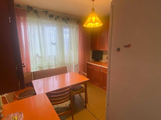 Виноградар, пр-т Свободи 24, затишна, роздільна 2к квартира, 1 поверх! Київ