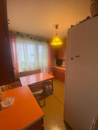 Виноградар, пр-т Свободи 24, затишна, роздільна 2к квартира, 1 поверх! - фото 1