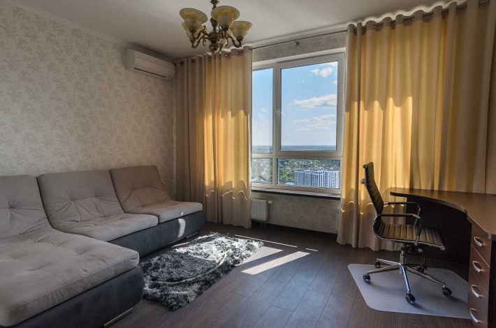 Оренда 2к квартири на вул. Зарічна 1Г - фото 1