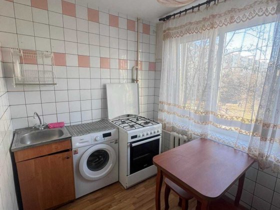 Затишна 3-кімнатна квартира по вул. Березняківська 16а Київ