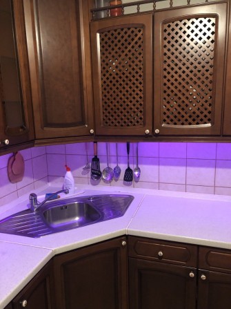 2 кімнатна квартира біля метро,довгостроково - фото 1