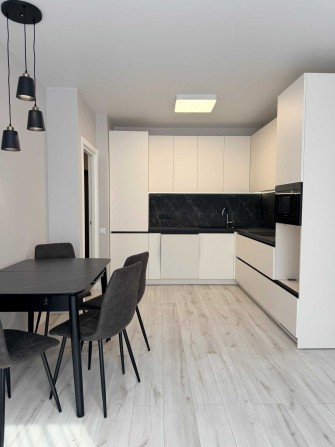 Перша оренда 2к. з роздільним плануванням - фото 1