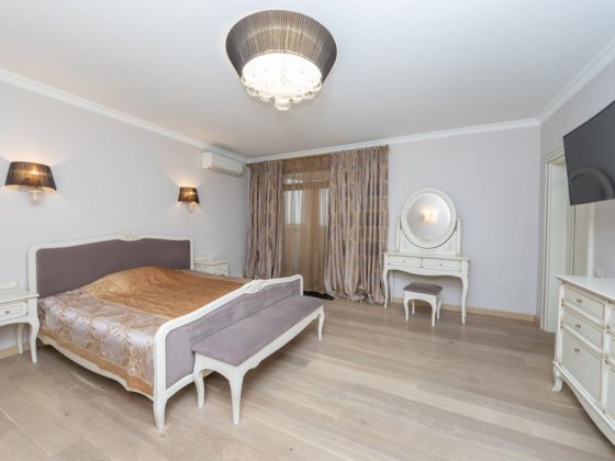 Оренда 3к. вул.Деміївська 13+паркомісце. Дизайнерська. Без комісії