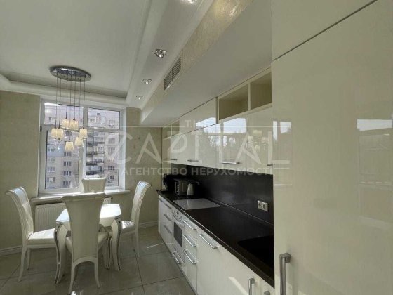 Оренда 2к квартири бул. Лесі Українки 7а/ Велика Гардеробна / Низький поверх