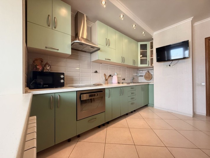 Здаємо 1-кімнатну квартиру  46м2 по вул.Інженера Бородіна 6 - фото 1