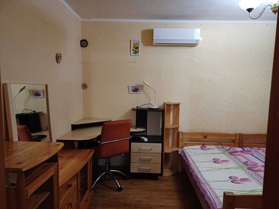 Вильямса, 2к хорошая раздельная квартира, метро Ипподром Васильковская Київ