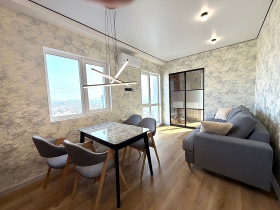 Оренда 1-кімнатної квартири площею 41 м² на 15 поверсі у будинку Віндзор в комплексі ЖК Нова Англія.