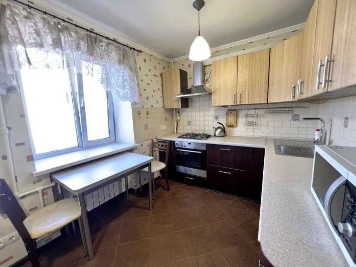 Пропонується в оренду 3 кім.кв., пр. Лобановського 130 - фото 1